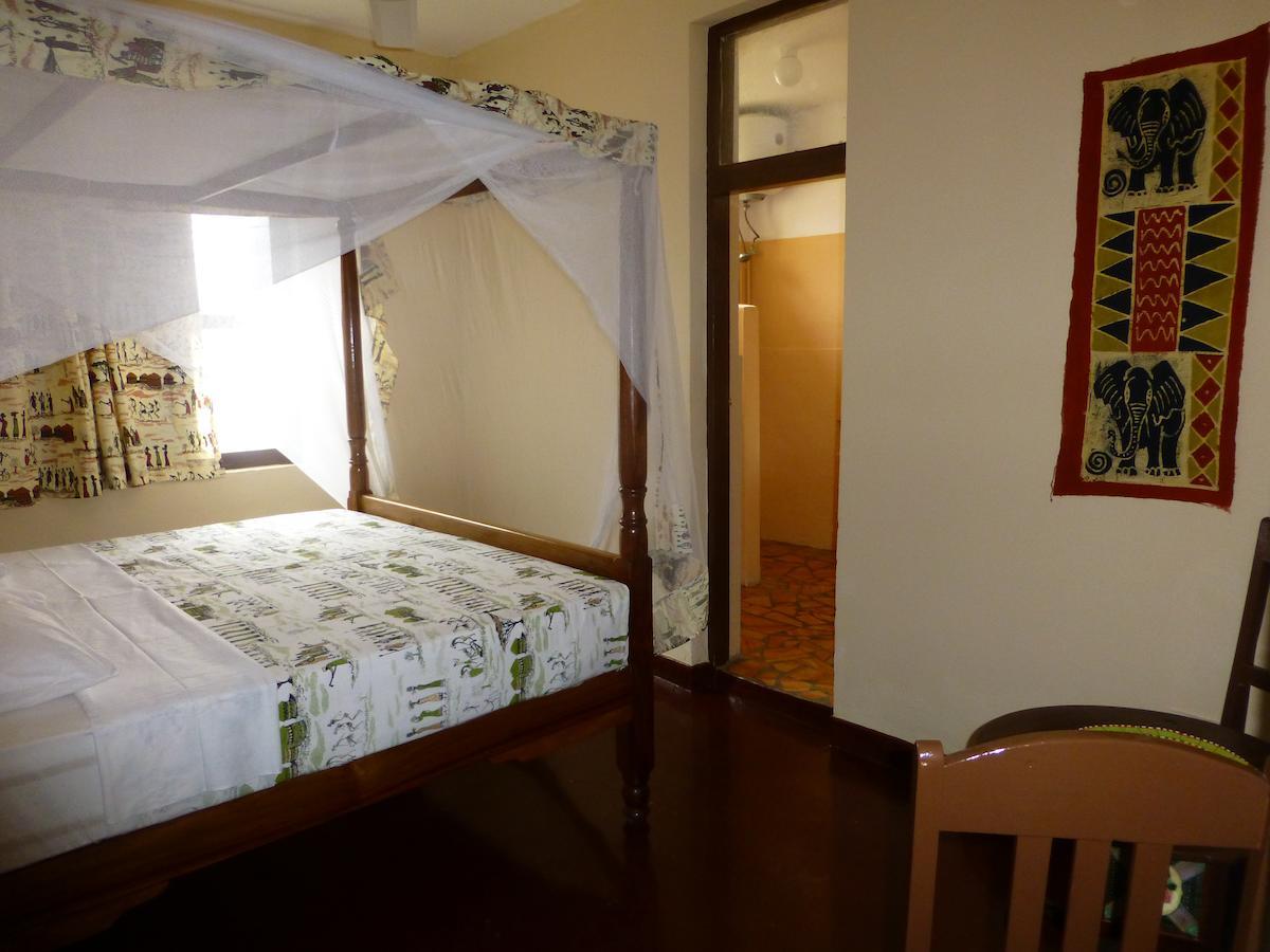 Clove * Zanzibar